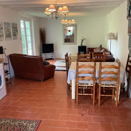Les Petits Vingnes Vakantiehuis *