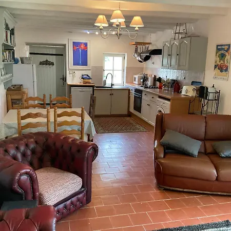 Les Petits Vingnes 別荘 Édon